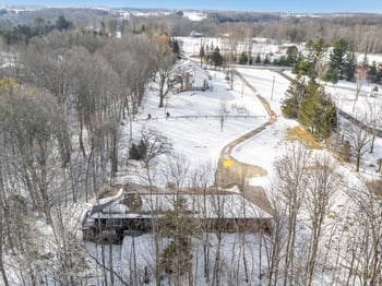 3577 Hidden Valley Ln, Green Bay, WI 54311-9653