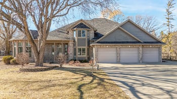 1051 Oakwood Rd, Oshkosh, WI 54904-8166