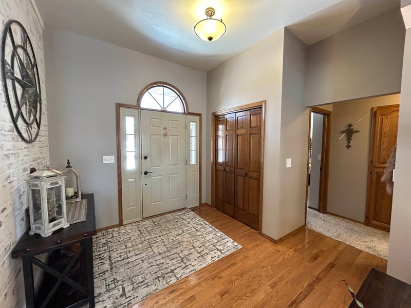 2169 Kensington Dr, Green Bay, WI 54311