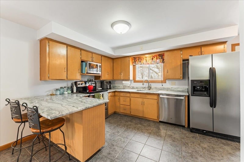 406 Maple St, Luxemburg, WI 54217