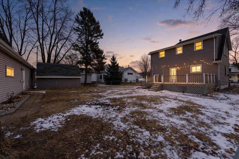 406 Maple St, Luxemburg, WI 54217