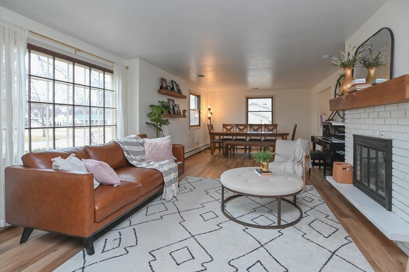 747 Bordeaux Rue, Green Bay, WI 54301-1454