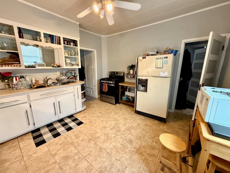 1589 Franz Ave, Green Bay, WI 54302