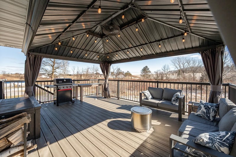 1656 Steiner Ln, Green Bay, WI 54313