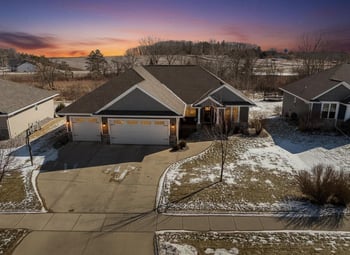 1656 Steiner Ln, Green Bay, WI 54313