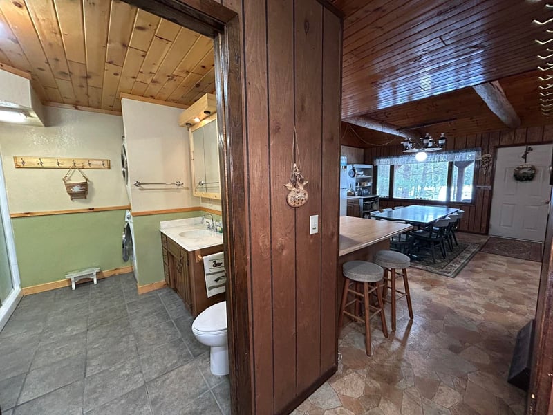 14946 Sunrise Ct, Mountain, WI 54149