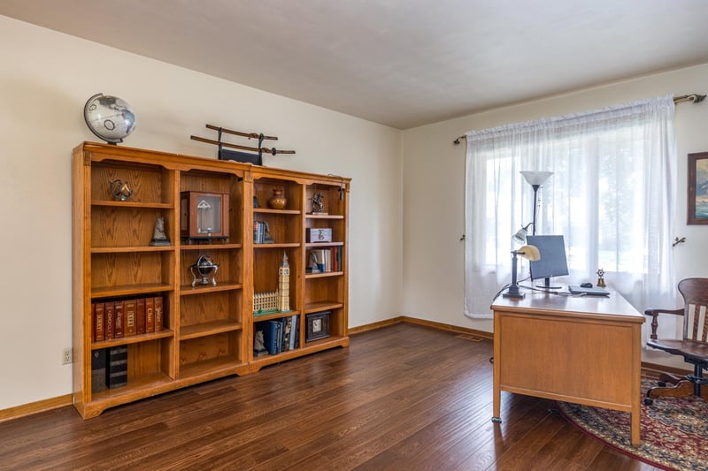 1730 Graber St, Oshkosh, WI 54901-3106