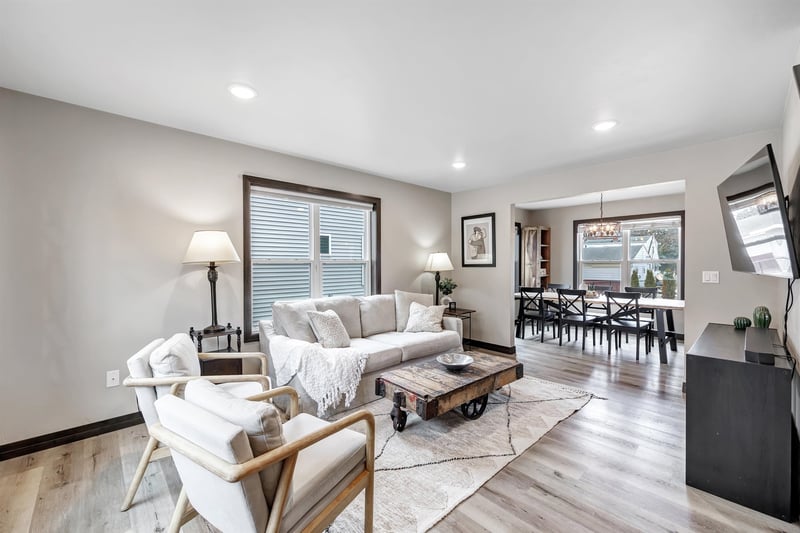 1231 Greenwood Ave, Green Bay, WI 54304