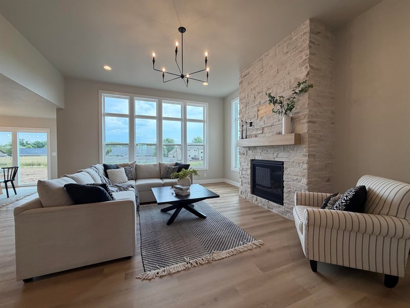 4190 N Rose Meadow Ln, Grand Chute, WI 54913