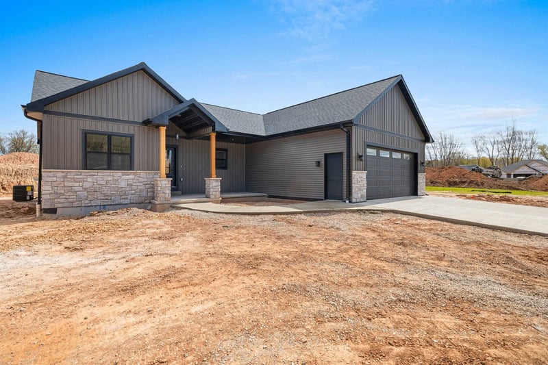 1670 Trefoil Trl, Green Bay, WI 54313