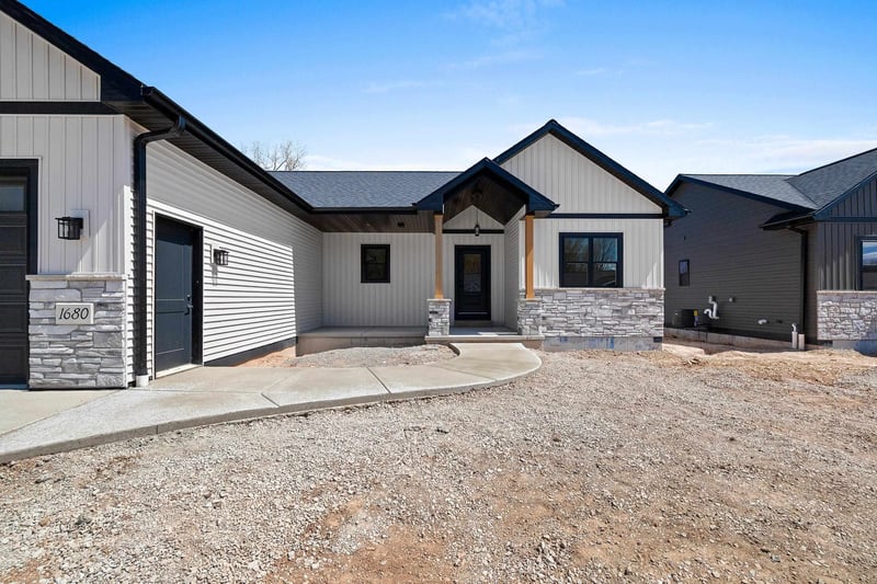 1680 Trefoil Trl, Green Bay, WI 54313