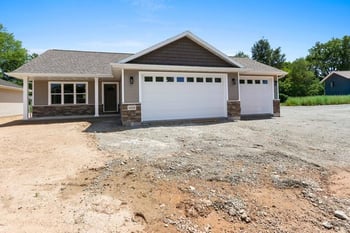 1632 Emerson Ct, Green Bay, WI 54313-2500