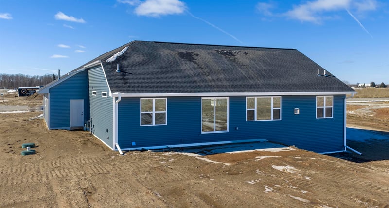 3719 Evelyn Rose Ln, Suamico, WI 54313