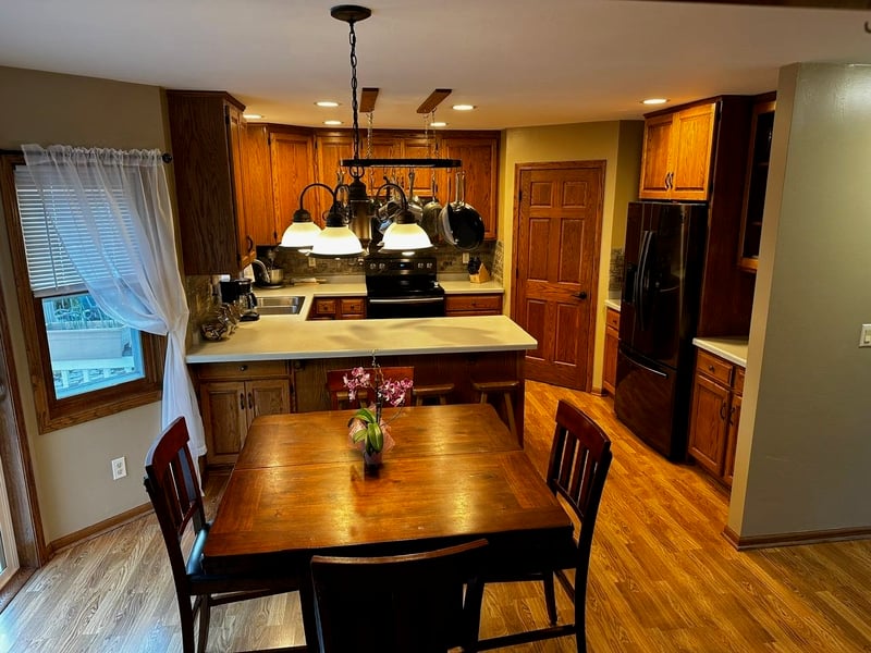 611 Marcks Ct, Luxemburg, WI 54217