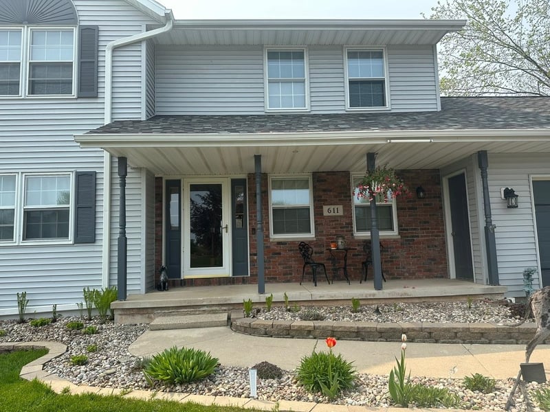 611 Marcks Ct, Luxemburg, WI 54217
