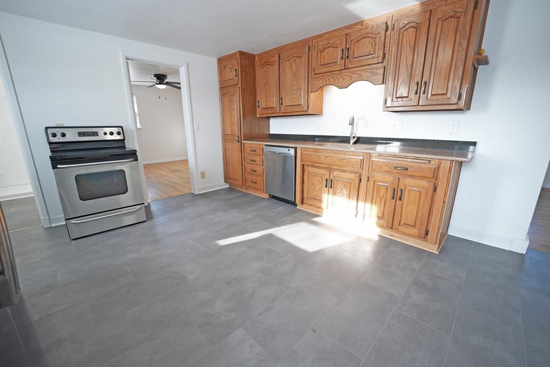 1141 Guns Rd, Green Bay, WI 54311