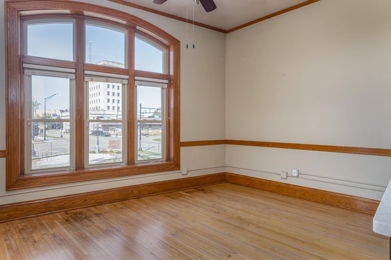 105 Washington Ave #102, Oshkosh, WI 54901-4978