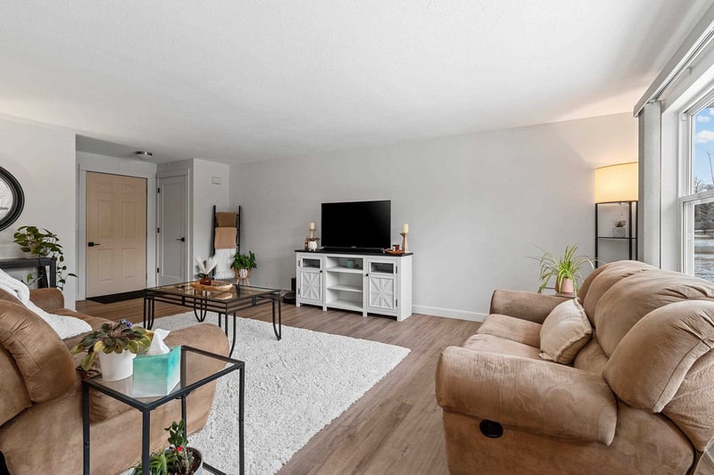 1933 Anita Ct, Appleton, WI 54913