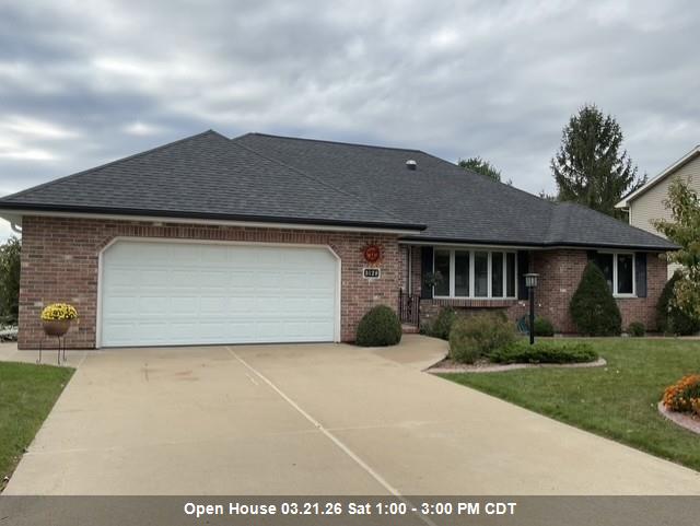 3128 Concordia Ln, Green Bay, WI 54311-4738