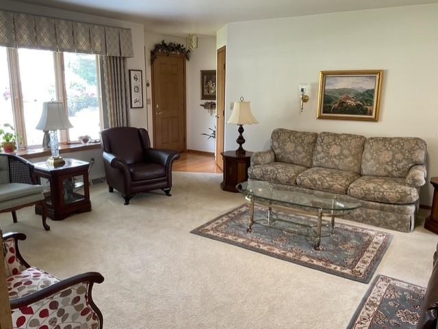 3128 Concordia Ln, Green Bay, WI 54311-4738