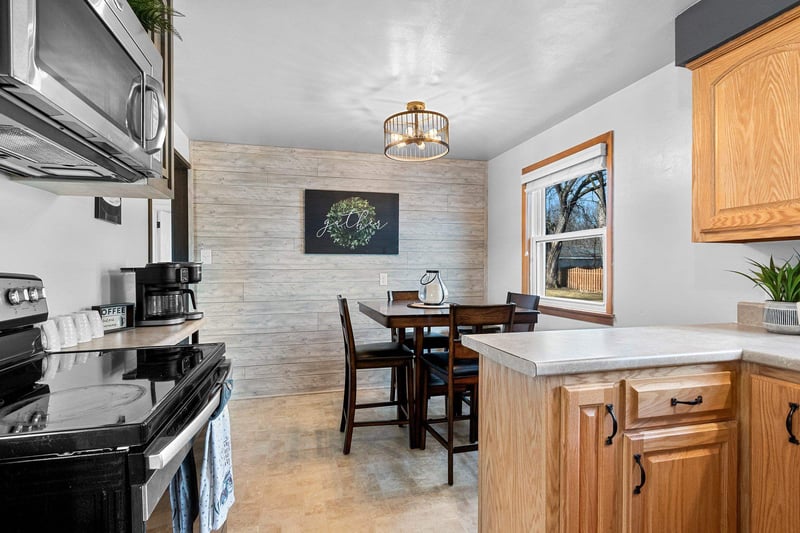 1242 Langlade Ave, Green Bay, WI 54304