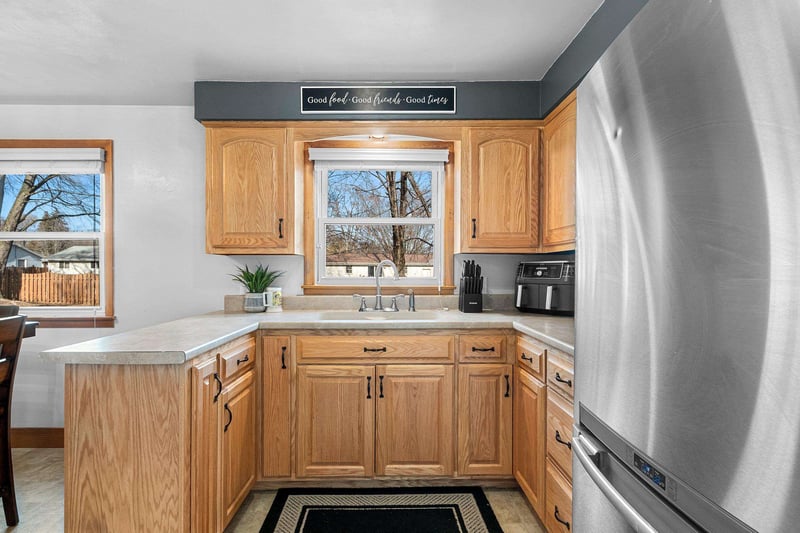 1242 Langlade Ave, Green Bay, WI 54304