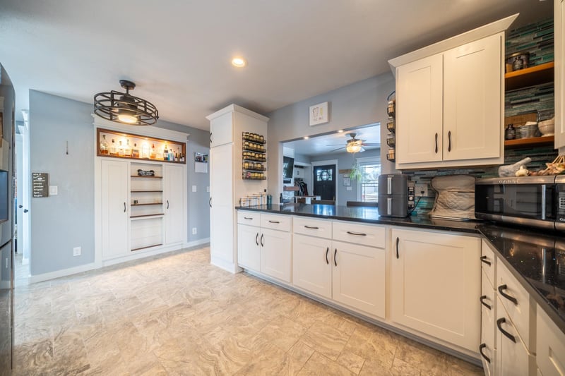 1617 9th Ave, Oshkosh, WI 54902