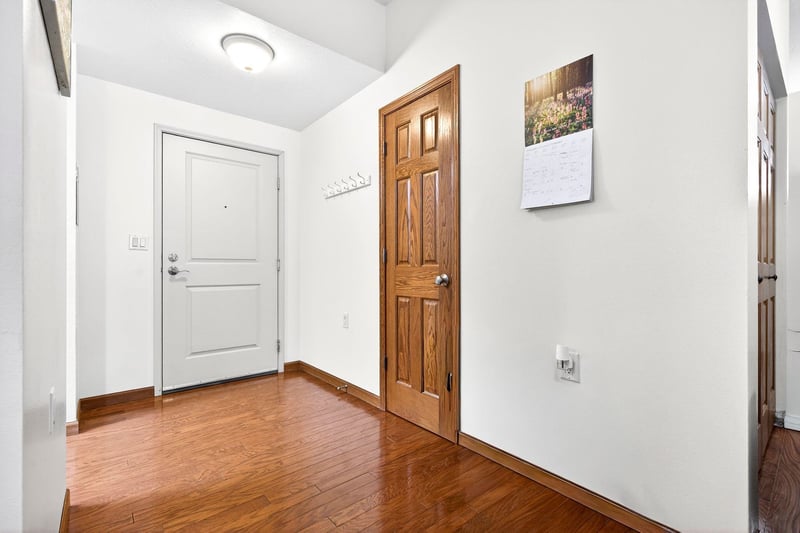 400 Richmond St #328, Appleton, WI 54911