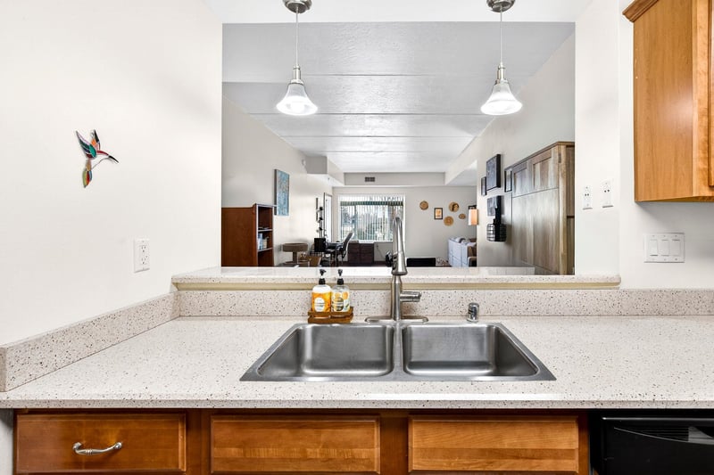 400 Richmond St #328, Appleton, WI 54911