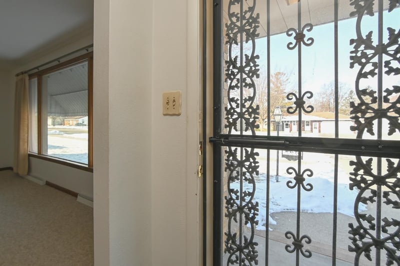 432 Locust St, Green Bay, WI 54303