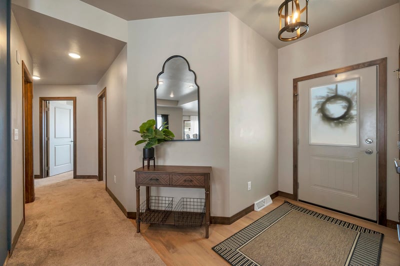 2125 Fox Point Cir, De Pere, WI 54115