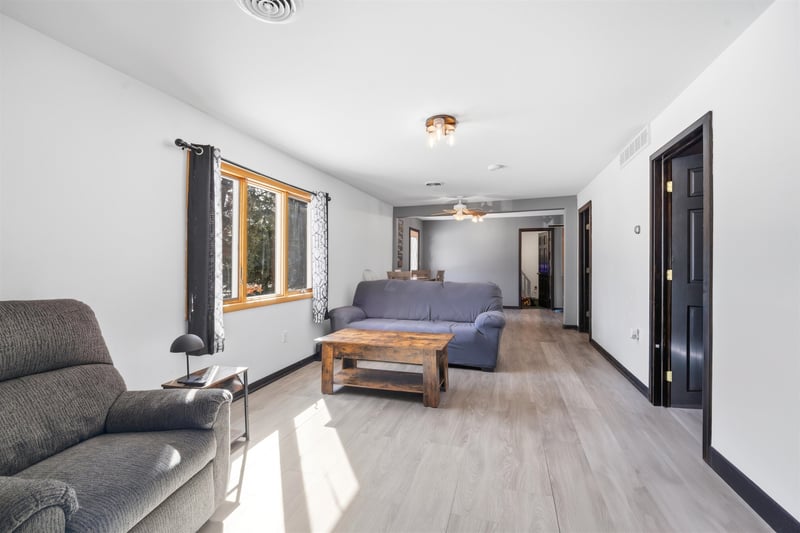 N6309 Lake Dr, Shawano, WI 54166