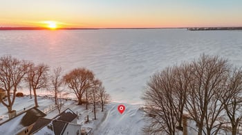 2959 Sunset Point Ln, Oshkosh, WI 54904