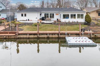 933 Starboard Ct, Oshkosh, WI 54901-2063