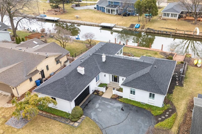 933 Starboard Ct, Oshkosh, WI 54901-2063