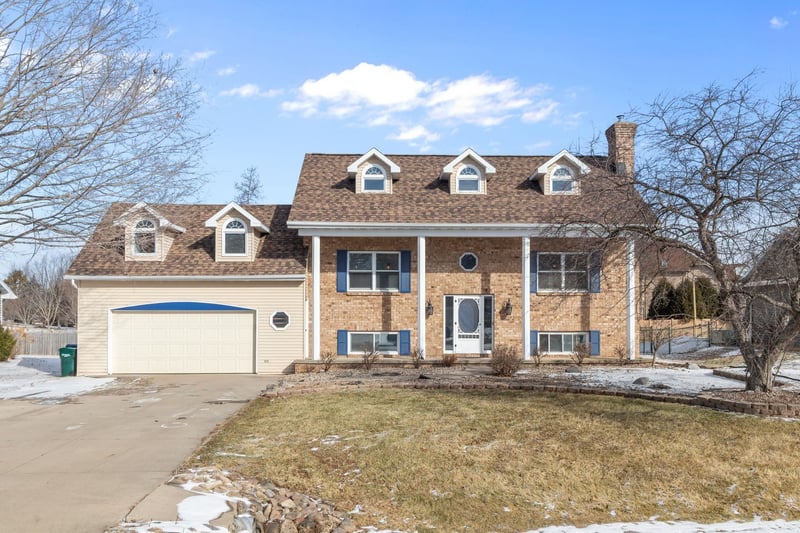 2618 Sunnyview Cir, Appleton, WI 54914