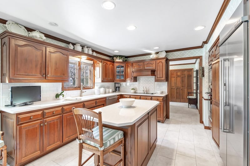 1326 Summer Range Rd, De Pere, WI 54115-3543