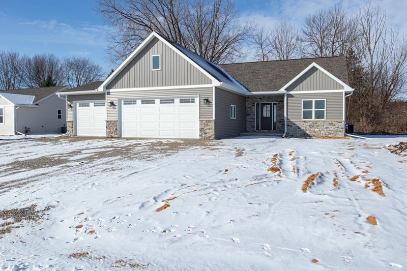 N3933 Wettering Way, Freedom, WI 54130