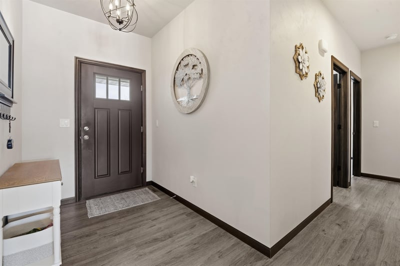 1911 Bear Paw Trl, Kaukauna, WI 54130