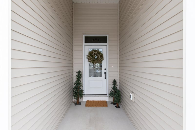 N9046 Southtowne Dr, Menasha, WI 54952