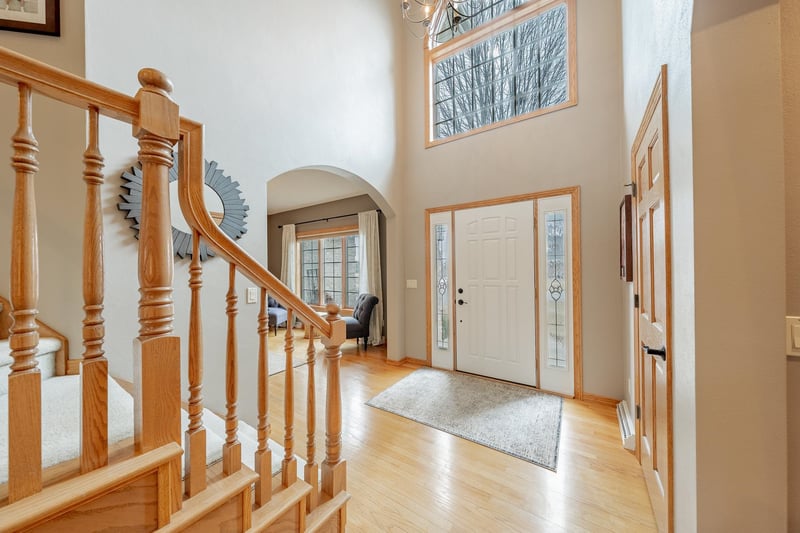 2230 Elmview Dr, Appleton, WI 54915