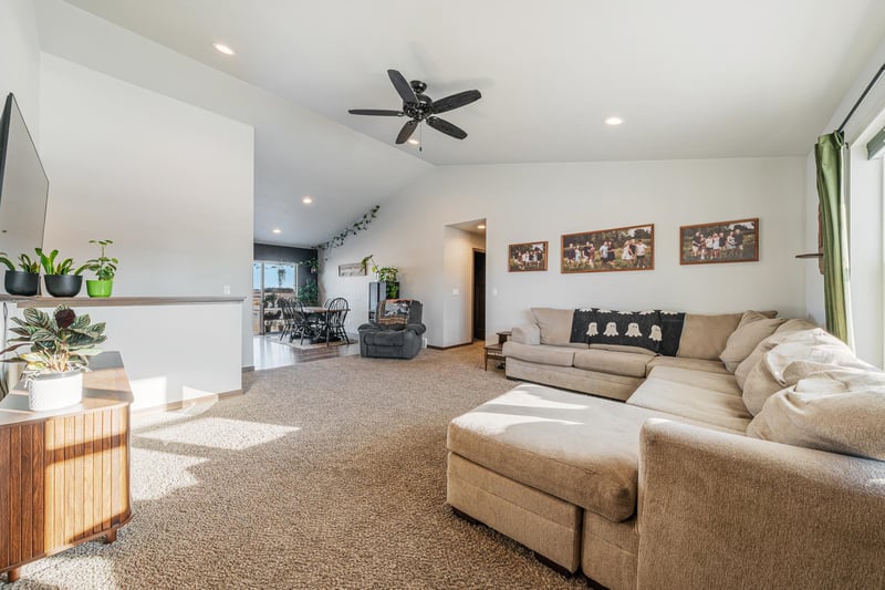 3220 Weiler Rd, Kaukauna, WI 54130