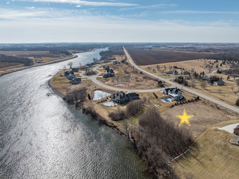 4079 Lost Dauphin Rd, Wrightstown, WI 54115