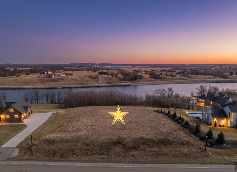 4079 Lost Dauphin Rd, Wrightstown, WI 54115