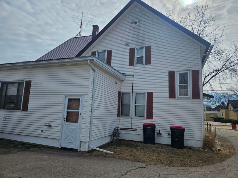 133 Main St, Gillett, WI 54124