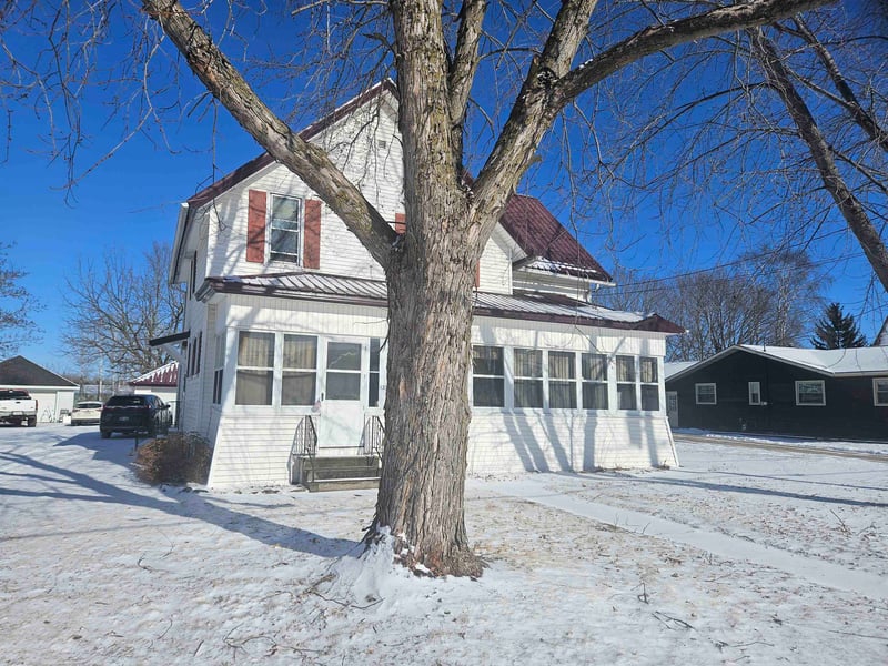 133 Main St, Gillett, WI 54124