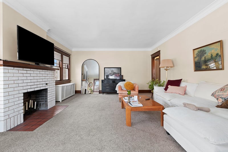 233 Woodlawn Ave, Green Bay, WI 54303