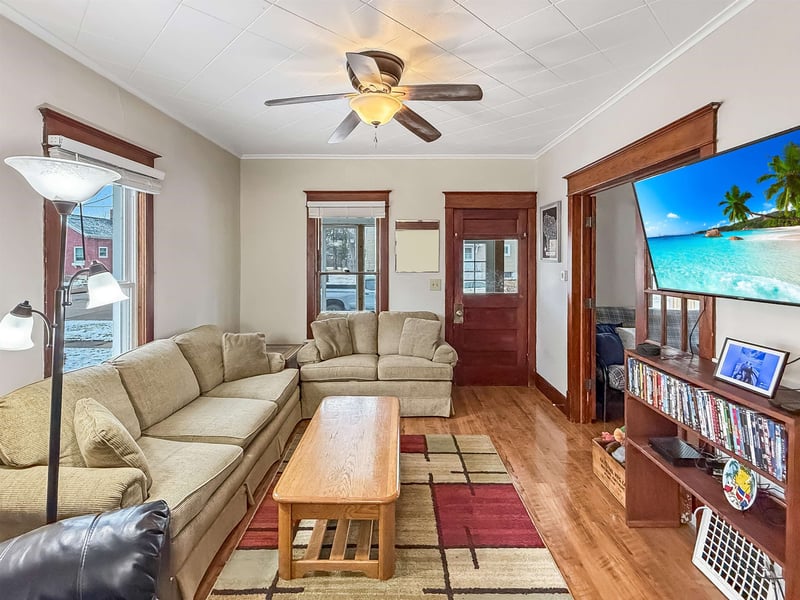 835 Winnebago Ave, Oshkosh, WI 54901-5370