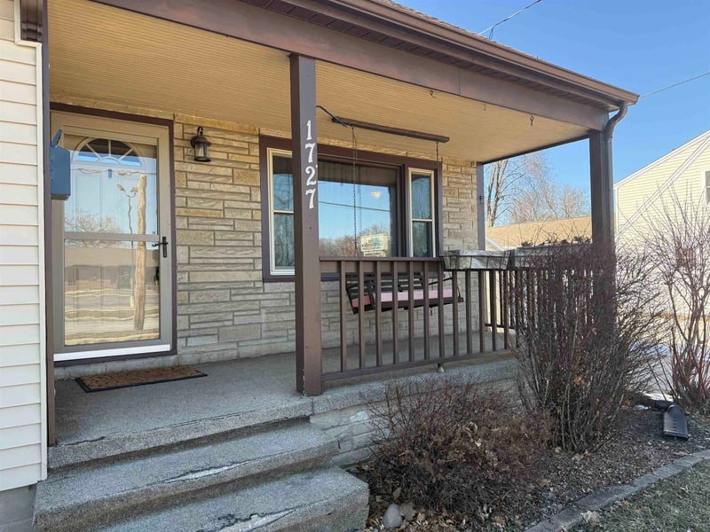 1727 Lawe St, Appleton, WI 54915