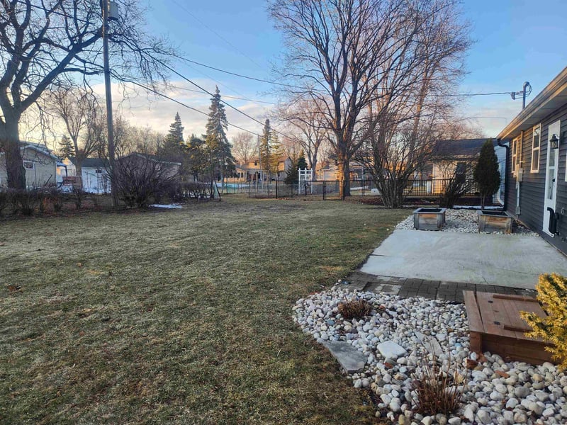 31 Linden Ln, Appleton, WI 54915